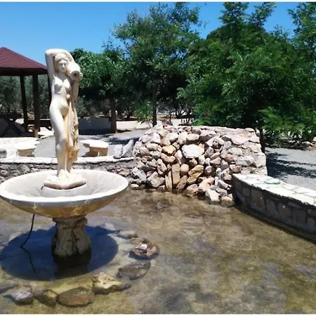 Takis Agios Georgios (Laconia)