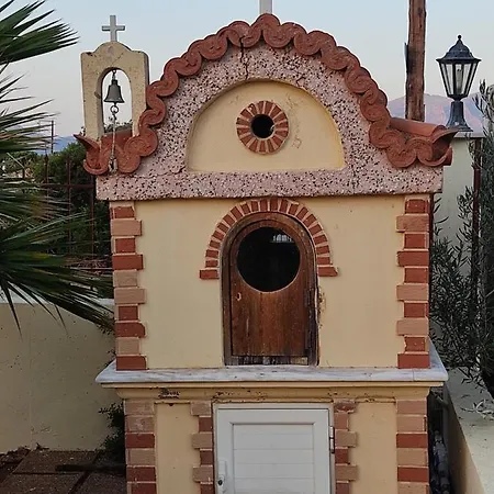 홈스테이 Takis Agios Georgios (Laconia)