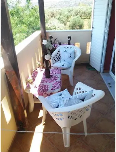 Проживание в семье Takis Agios Georgios (Laconia)